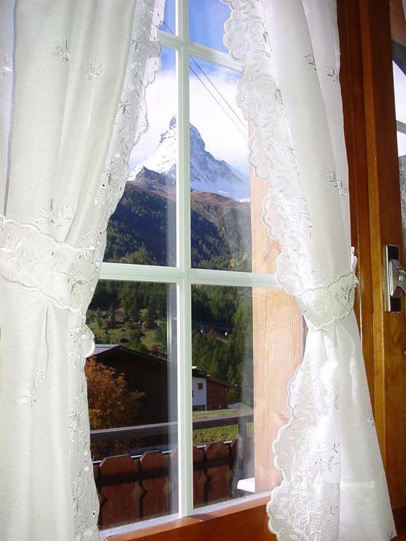 Appartment Chalet Casa Pia Zermatt Pokoj fotografie