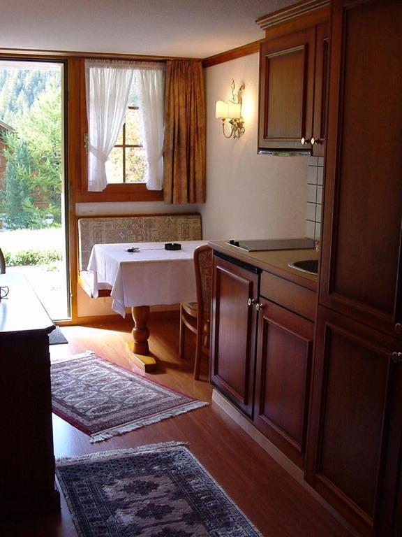 Appartment Chalet Casa Pia Zermatt Pokoj fotografie
